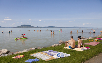 Igencsak három különböző koncertet rendeznek idén a Balaton közepén