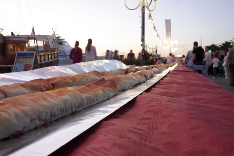 A világ leghosszabb rétesét készítették el Horvátországban