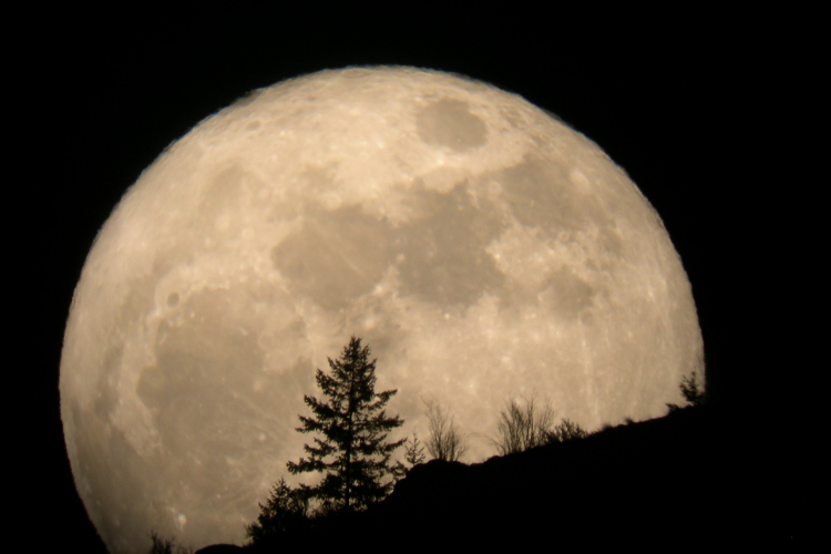 Jön az évszázad leghosszabb teljes holdfogyatkozása