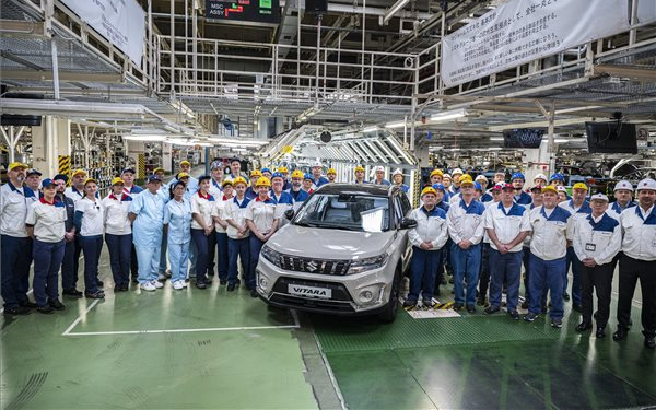 Elkészült a 4 milliomodik autó az esztergomi Suzukinál
