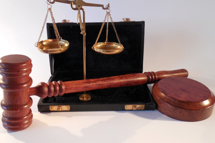 Terrorcselekmény kísérlete miatt emeltek vádat egy férfival szemben